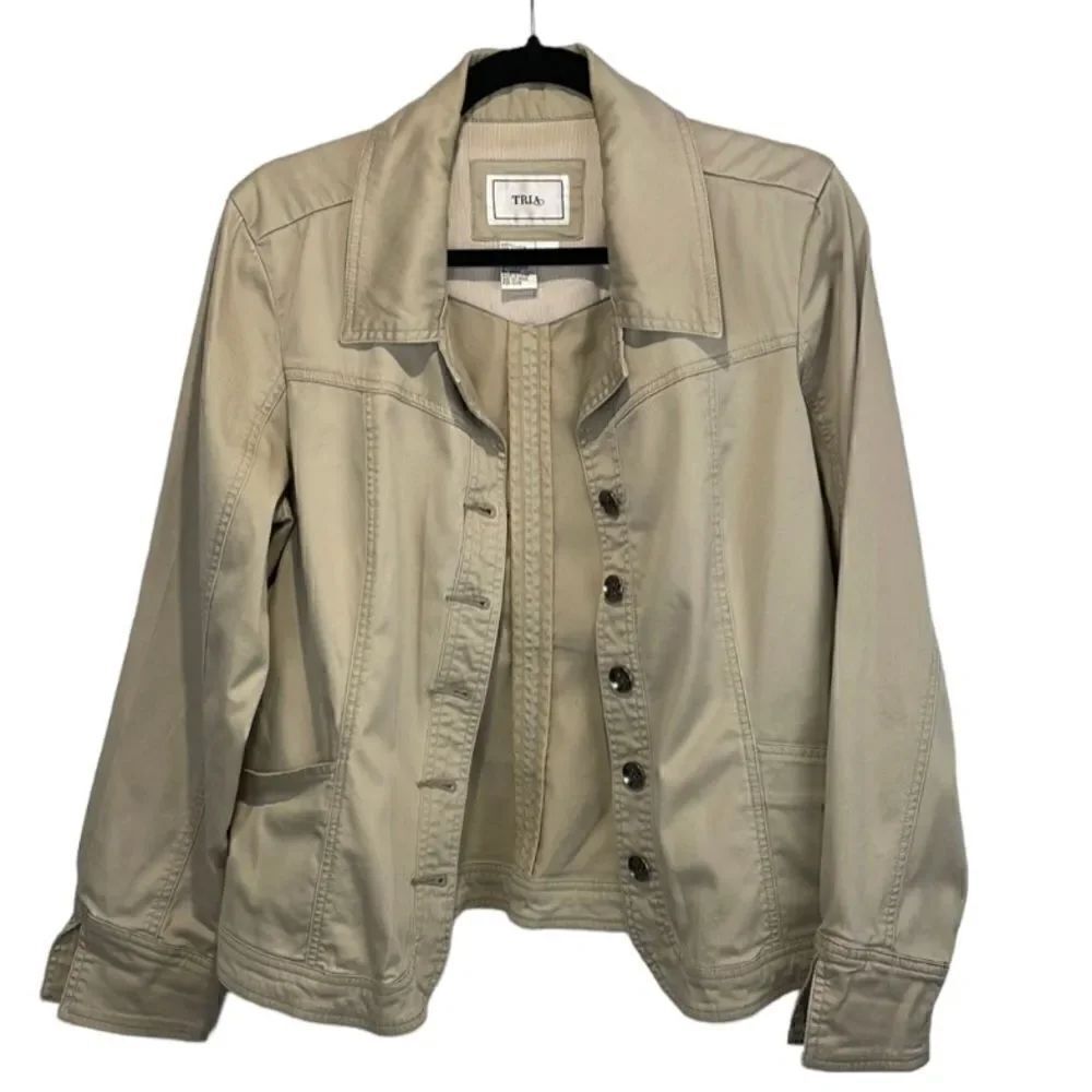 Tria Jacket Long Sleeve Button up